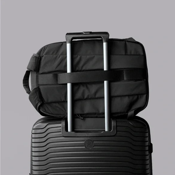 NWT  Alpaka Black Men's Backpack - Picture 6 of 10